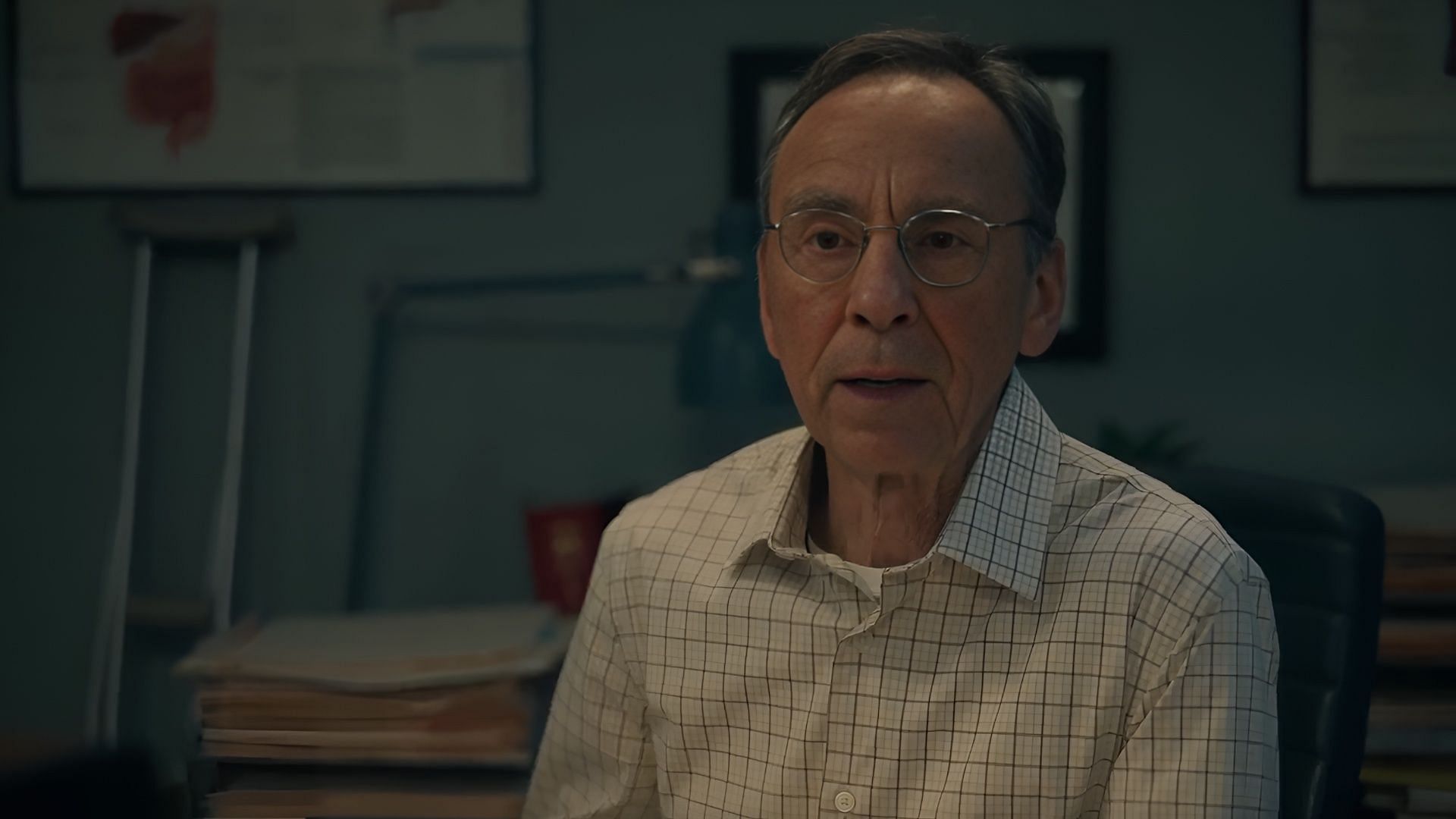 A key reveal involving Margo’s father adds another layer of deception in The Hunting Wives season 1. (Image via YouTube/LionsgateTV)